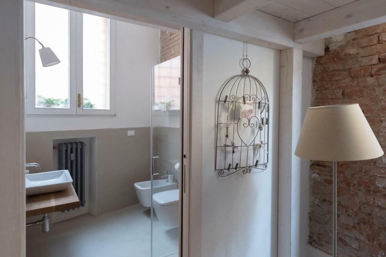 شقة New Loft In The Heart Of بولونيا المظهر الخارجي الصورة